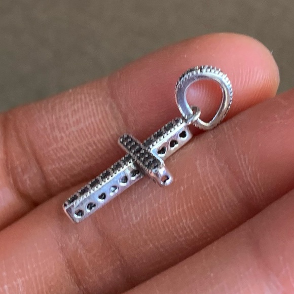 NWOT Sparkling Cross Pendant Dangle Charm CZ Sterling Silver 925 - Picture 7 of 9